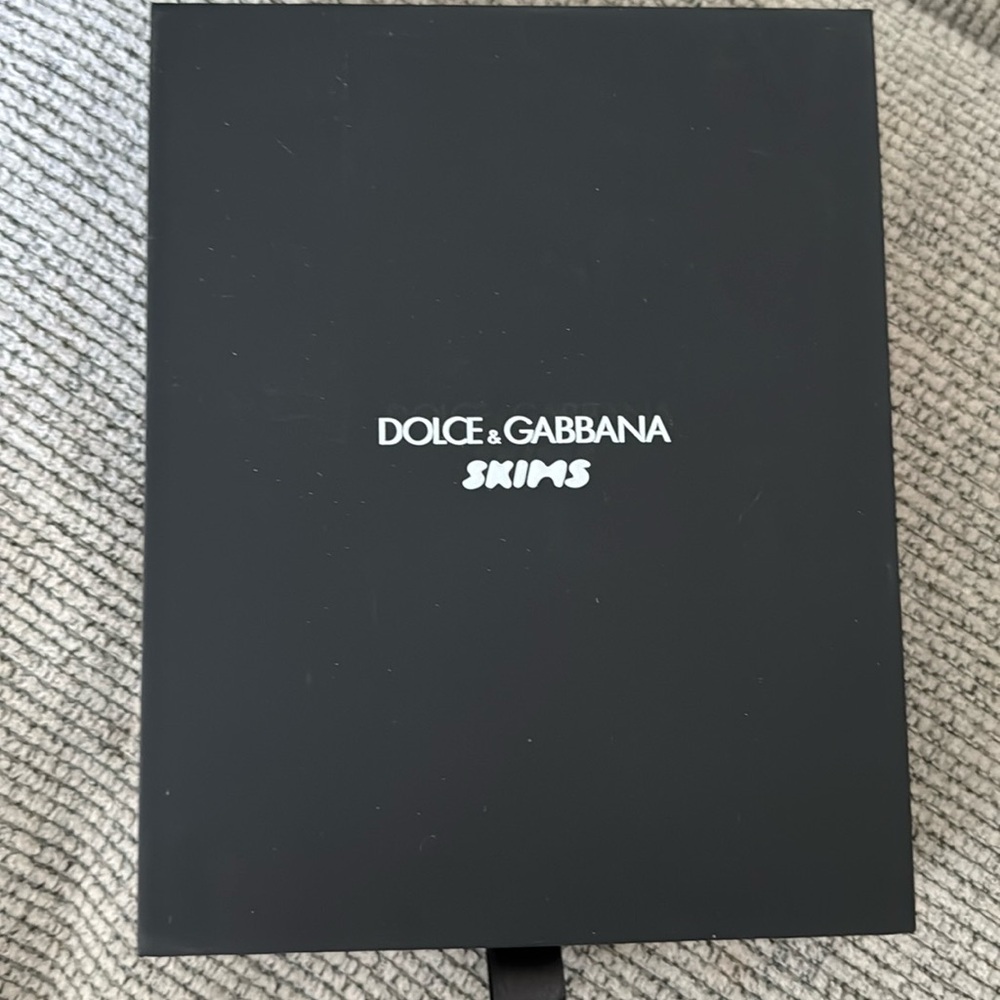 Dolce & Gabbana Skims box
